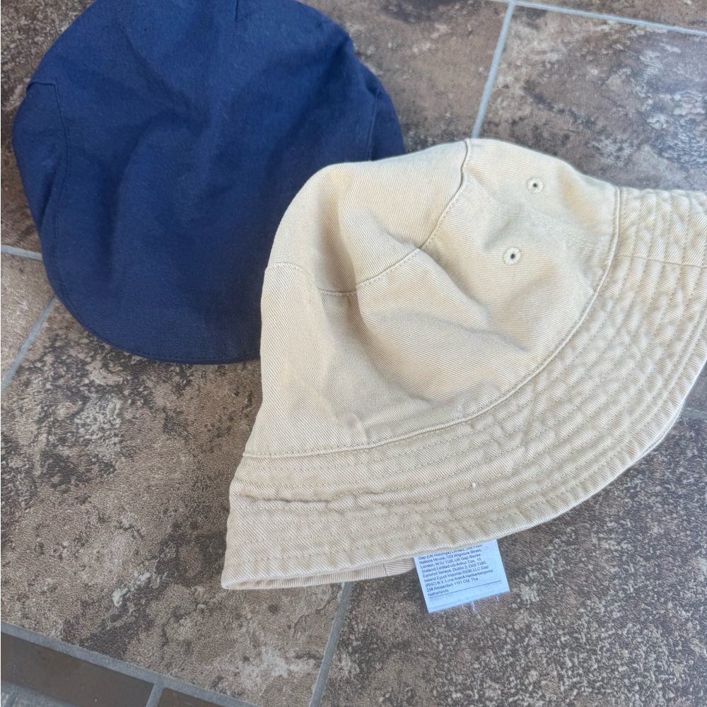 GAP Blue and Tan Bucket Hat Classic Accessories